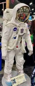 Apollo A7L LEVA Spacesuit - LA Comic Con 2018 photo by Recursor.TV